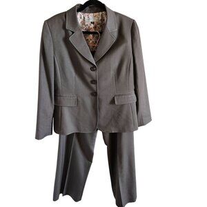 TAHARI Arthur S. Levine Woman SZ 14P Khaki Brown Suit Fully Lined Office Classic